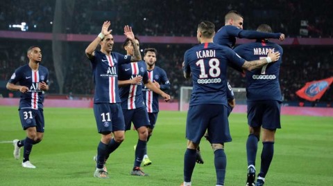 法甲国家德比：伊卡尔迪姆巴佩齐闪耀，大巴黎半场狂轰四球横扫马赛