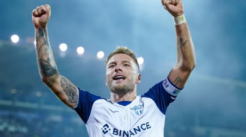 蓝鹰展翅客场大捷 紫百合主场黯然凋零