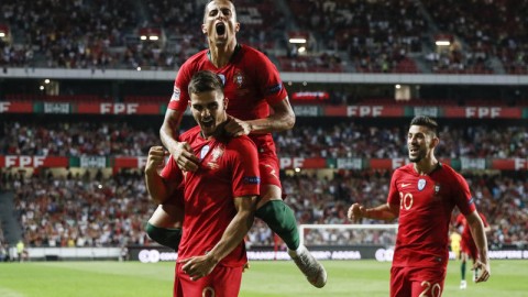 意大利3-1绝境逆转法国！托纳利回归即成大腿，蓝衣军团客场掀翻高卢雄鸡