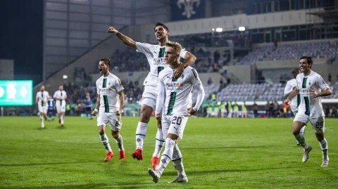 德国杯次轮爆冷夜，达姆施塔特力克门兴展露黑马本色