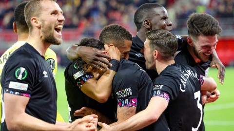 荷兰雨夜铁锤绝响 西汉姆联四十七年梦回欧战决赛