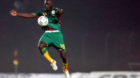 告别“衣柜”：塞内加尔铁腰帕帕·迪奥普的传奇与哀歌