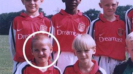 光阴的故事：哈里·凯恩，从青葱少年到传奇射手的荣耀之路