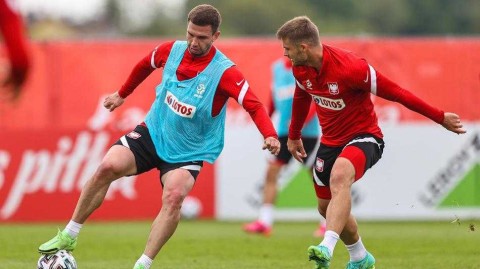 白鹰振翅华沙：波兰国家队欧洲杯前最后冲刺