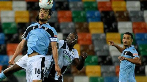 乌迪内斯闷平拉齐奥，蓝鹰夺冠梦断弗留利球场