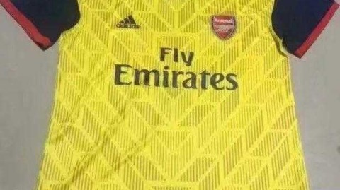 复古风潮席卷绿茵场 众豪门新赛季球衣谍照抢先看