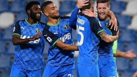 西瓜皮军团主场完美收官 萨索洛赛季末轮硬核破蓝鹰