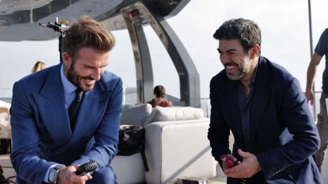 传奇巨星与F1新锐共庆游艇百年华章