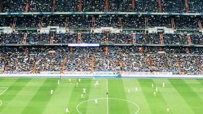 纵横十年：欧足联2003与2013两代最佳阵容的时空对话