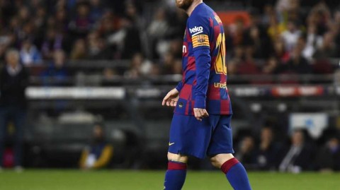 寂静后的脚步声：巴塞罗那星光重聚训练场