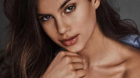 拜仁边锋的瑞士情人：格纳布里与模特桑德拉的往昔恋曲