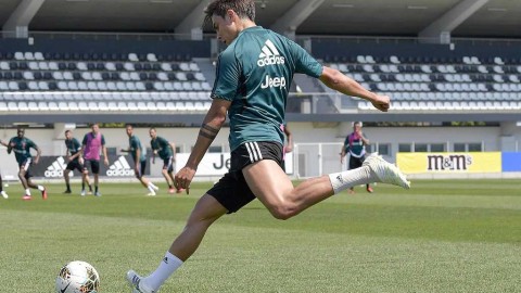 王者之师蓄势待发：迪巴拉神采飞扬 C罗剑指意甲桂冠