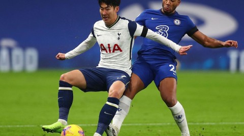 蓝月亮的白玫瑰：切尔西热刺上演战术巅峰对决，斯坦福桥互交白卷