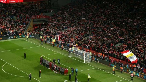 安菲尔德奇迹夜：利物浦四球狂胜巴萨，五万球迷共铸不朽传奇