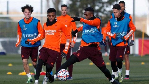 皇家马德里背水一战 迪斯蒂法诺球场静候门兴