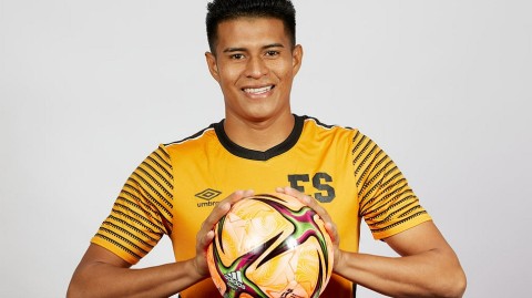 萨尔瓦多沙滩足球勇士的北极星征程：镜头下的坚毅与浪漫