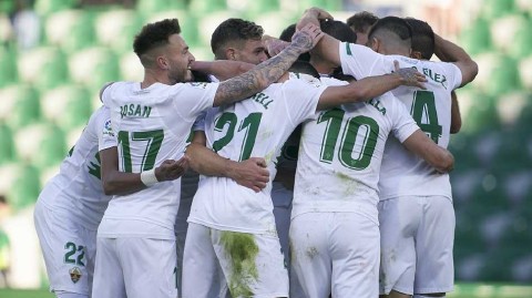 埃尔切主场力克黄潜终结对手不败金身