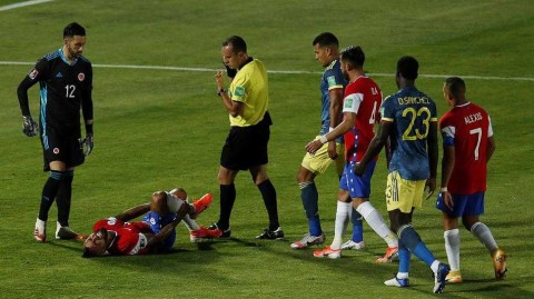 世预赛经典回顾：智利两球领先遭读秒绝平，法尔考补时救主