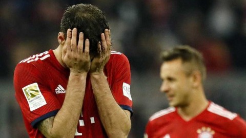 德甲经典战：拜仁慕尼黑三比三杜塞尔多夫，穆勒双响难救主