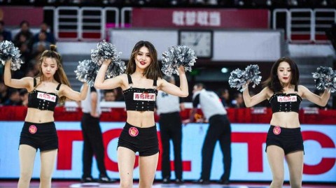 三双王率领山西主场大胜广厦 篮球宝贝热舞燃爆全场