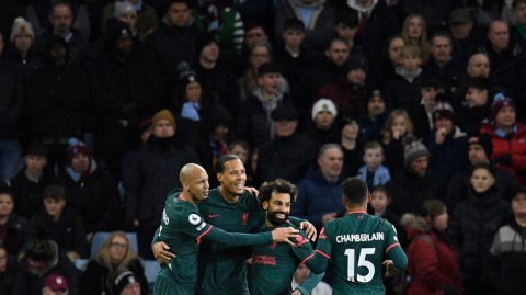 英超烽火利物浦客战告捷 萨拉赫闪耀范戴克定乾坤