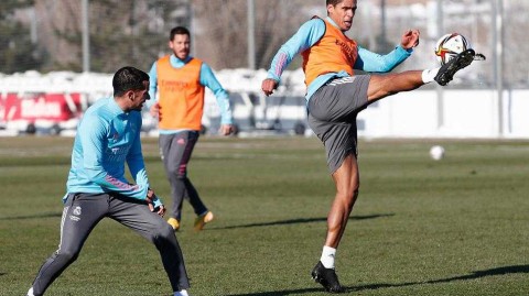 皇家马德里国王杯雪前奏 巴尔德贝巴斯基地的备战影像