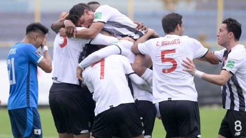 库斯卡特兰之夜：哥斯达黎加逆风起航，萨尔瓦多悲壮告别