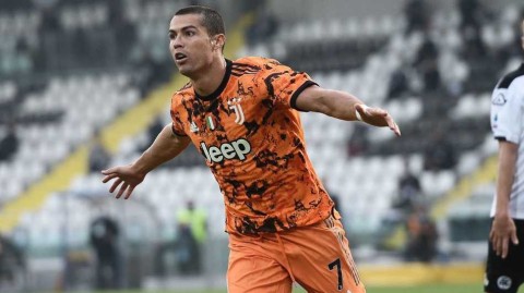 王者归来：C罗替补双响炮，尤文图斯客场大胜斯佩齐亚