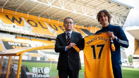 狼队创纪录签下葡萄牙天才席尔瓦，闪耀英超的新星启航