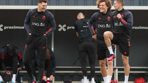 比利时红魔备战欧洲杯预选赛的瓦隆训练日