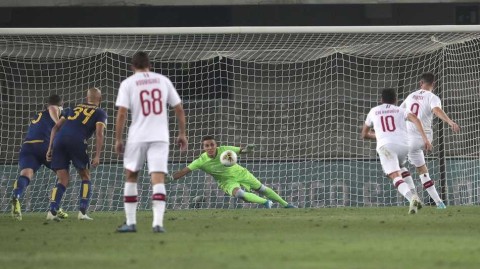 皮扬特克点射破荒雷比奇首秀 AC米兰客场十人苦战小胜维罗纳