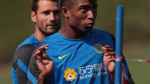 蓝黑军团厉兵秣马，孔蒂精雕细琢迎意甲新篇章