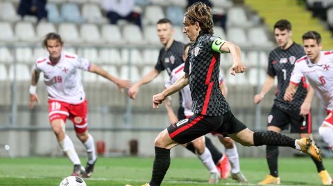 亚得里亚海的蓝奏响战歌 克罗地亚三球轻取马耳他