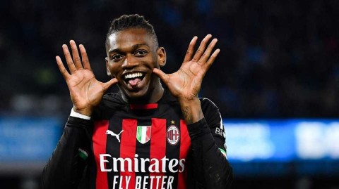 红黑军团客场酣畅淋漓大胜 闪电击溃意甲领头羊