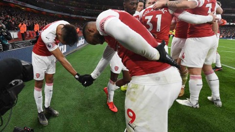 北伦敦之夜：扎卡鬼影神炮，奥巴梅扬点射破咒，枪手力压红魔重返前四