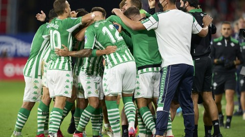 西甲激情夜：奥萨苏纳与皇家贝蒂斯的潘普洛纳攻防战