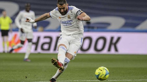 白衣传奇本泽马追平劳尔跻身皇马历史射手榜次席