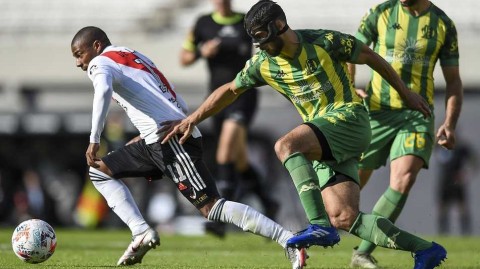 纪念碑球场暴雨夜 河床用一场大胜宣告王者归来