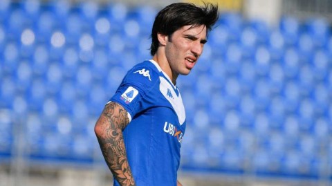 新星离队为转会，蓝军核心火线驰援：托纳利退出意大利国家队，若日尼奥递补入选