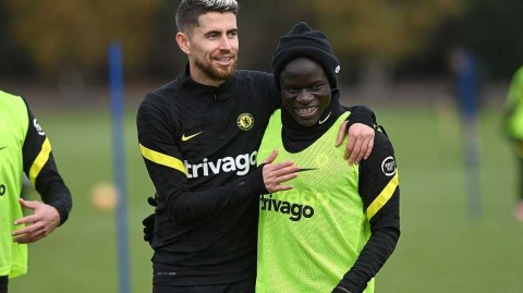 斯坦福桥的暖阳与铁血柔情：切尔西备战中的兄弟连