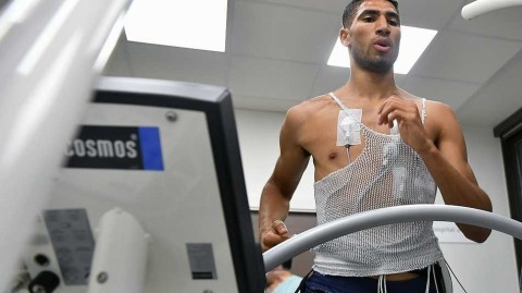 摩洛哥超跑登陆王子公园：回顾阿什拉夫·哈基米加盟巴黎圣日耳曼的闪耀时刻