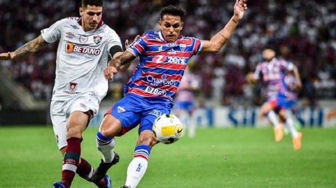 绿茵场上的荣耀之争：巴西杯四分之一决赛的激情之夜