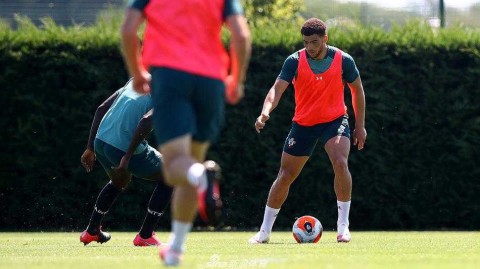 圣徒最后的冲刺：南安普顿静候谢菲联，圣玛丽球场盼圆满收官