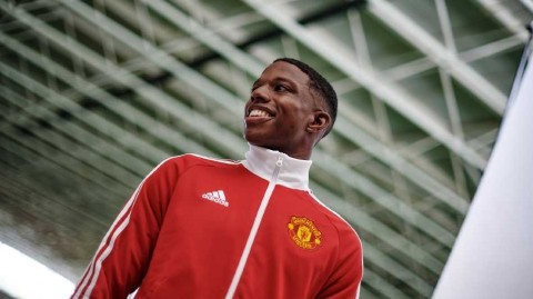 红魔夏窗首签荷兰新星马拉西亚加盟曼联开启滕哈格时代