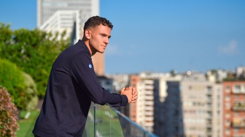 蓝黑军团迎新翼，阿尔巴尼亚天才闪耀米兰内洛