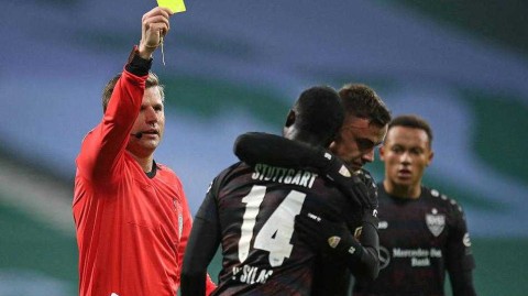 威悉球场的冬夜，一场充满争议与火药味的德甲北部德比