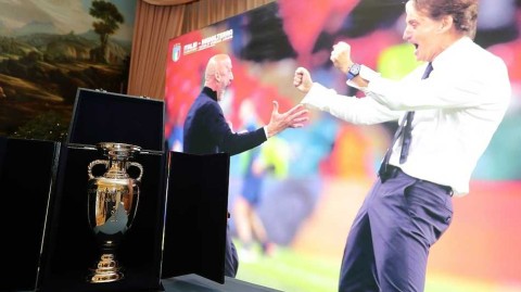 意大利足坛星光璀璨圣诞盛宴线上线下共叙绿茵情