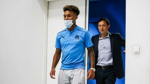 地中海之光：马赛新赛季启航，镜头下的壮志与荣光