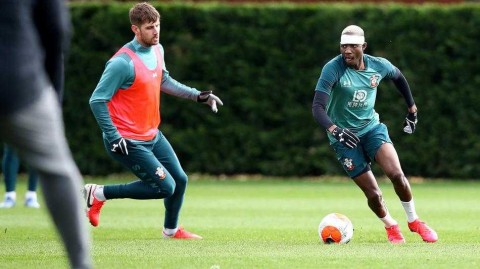 南安普顿早春备战忙 圣徒将士静候英超联赛