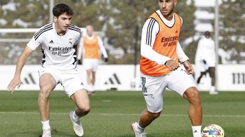 皇家马德里备战西甲关键战役 训练场上众星挥洒汗水